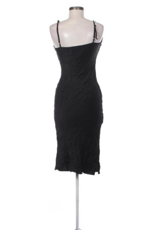 Рокля Bershka, Размер S, Цвят Черен, Цена 12,99 лв.