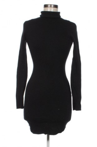 Ruha Bershka, Méret S, Szín Fekete, Ár 6 289 Ft