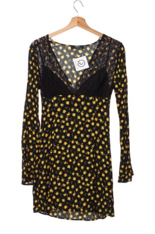 Kleid Bershka, Größe L, Farbe Mehrfarbig, Preis 20,00 €