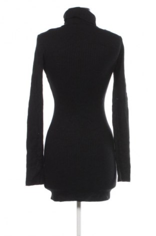 Šaty  Bershka, Veľkosť S, Farba Čierna, Cena  12,95 €