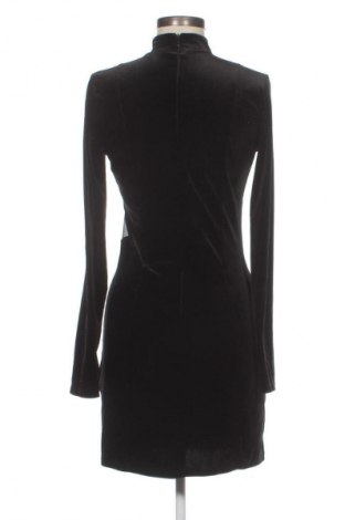 Sukienka Bershka, Rozmiar L, Kolor Czarny, Cena 89,66 zł