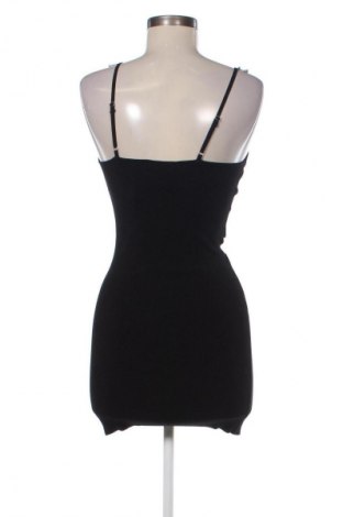Šaty  Bershka, Velikost M, Barva Černá, Cena  506,00 Kč