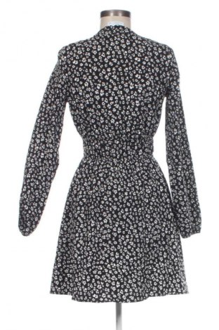 Kleid Bershka, Größe M, Farbe Mehrfarbig, Preis 11,99 €