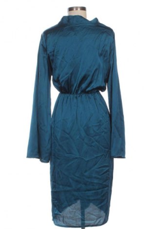 Sukienka Boohoo, Rozmiar M, Kolor Niebieski, Cena 89,89 zł