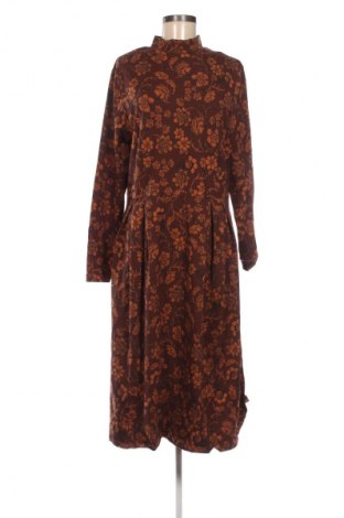 Рокля Bpc Bonprix Collection, Размер XL, Цвят Многоцветен, Цена 39,15 лв.