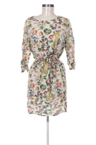 Kleid Cartoon, Größe M, Farbe Mehrfarbig, Preis 9,99 €