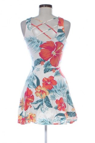 Рокля Clockhouse, Размер XS, Цвят Многоцветен, Цена 16,99 лв.