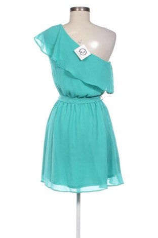 Рокля Clockhouse, Размер S, Цвят Зелен, Цена 39,14 лв.