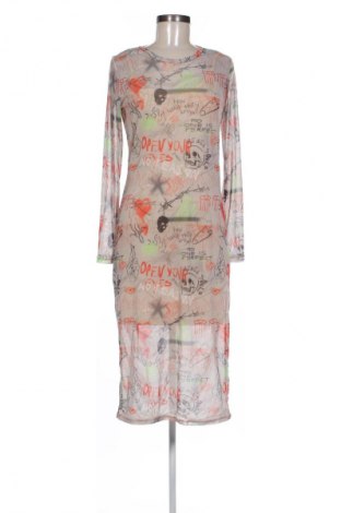 Рокля Cropp, Размер XL, Цвят Многоцветен, Цена 48,03 лв.