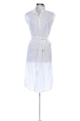 Рокля Culture, Размер M, Цвят Бял, Цена 47,85 лв.