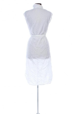 Рокля Culture, Размер M, Цвят Бял, Цена 47,85 лв.
