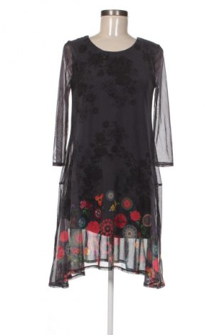 Šaty  Desigual, Veľkosť M, Farba Viacfarebná, Cena  30,95 €