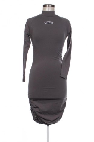 Rochie Ellesse, Mărime S, Culoare Maro, Preț 126,32 Lei