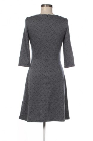 Рокля Esprit, Размер M, Цвят Многоцветен, Цена 19,99 лв.