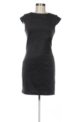 Рокля Esprit, Размер S, Цвят Сив, Цена 17,99 лв.