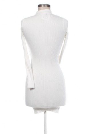 Рокля Fb Sister, Размер XXS, Цвят Бял, Цена 22,99 лв.