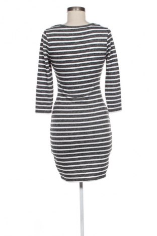 Šaty  Fb Sister, Velikost S, Barva Vícebarevné, Cena  495,00 Kč