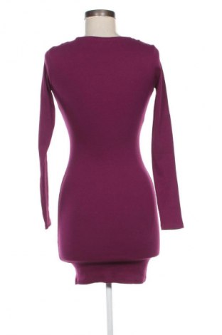 Рокля Fb Sister, Размер S, Цвят Лилав, Цена 39,14 лв.