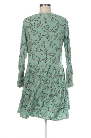 Kleid Free Quent, Größe M, Farbe Mehrfarbig, Preis 14,99 €