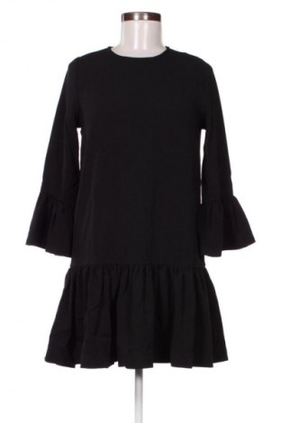 Šaty  Ganni, Velikost XS, Barva Černá, Cena  1 253,00 Kč