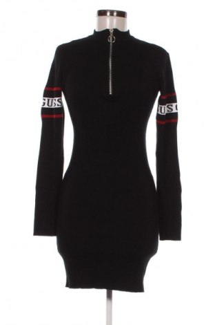 Рокля Guess, Размер S, Цвят Черен, Цена 96,14 лв.