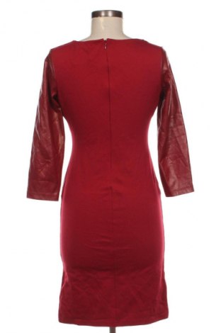 Ruha Guess, Méret M, Szín Piros, Ár 10 819 Ft