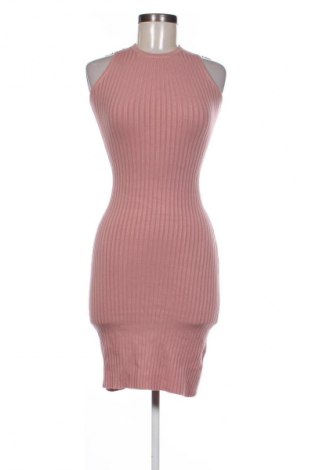 Рокля Guess, Размер XS, Цвят Розов, Цена 96,14 лв.