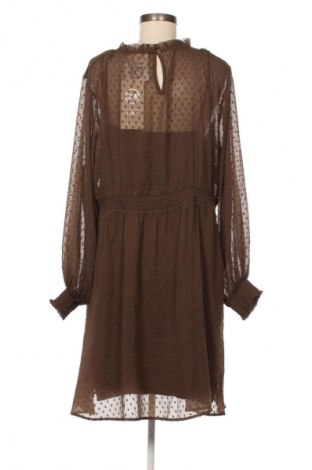 Φόρεμα Guido Maria Kretschmer for About You, Μέγεθος XXL, Χρώμα Καφέ, Τιμή 53,99 €