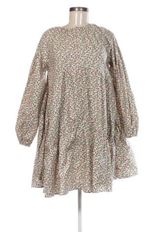 Рокля H&M, Размер XS, Цвят Многоцветен, Цена 40,99 лв.