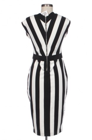 Рокля H&M, Размер M, Цвят Многоцветен, Цена 39,14 лв.