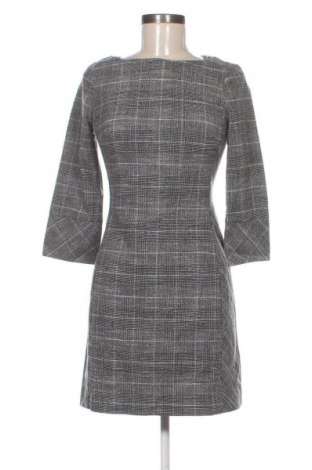 Рокля H&M, Размер XS, Цвят Многоцветен, Цена 39,00 лв.