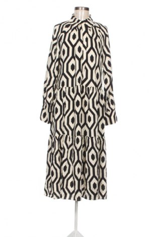 Рокля H&M, Размер M, Цвят Многоцветен, Цена 62,00 лв.