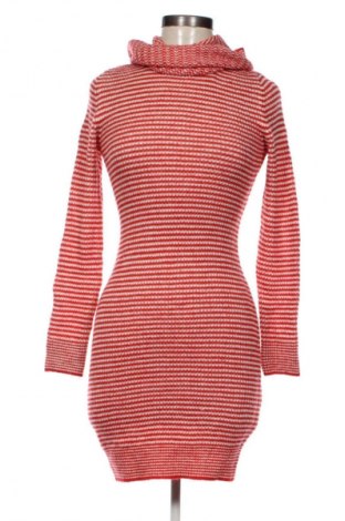 Рокля H&M, Размер XS, Цвят Многоцветен, Цена 18,99 лв.