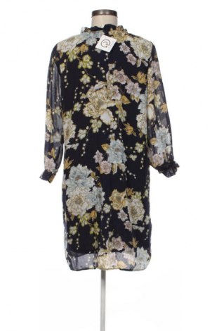 Рокля H&M, Размер XL, Цвят Многоцветен, Цена 13,99 лв.