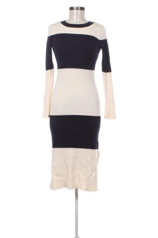 Рокля H&M, Размер M, Цвят Многоцветен, Цена 27,99 лв.