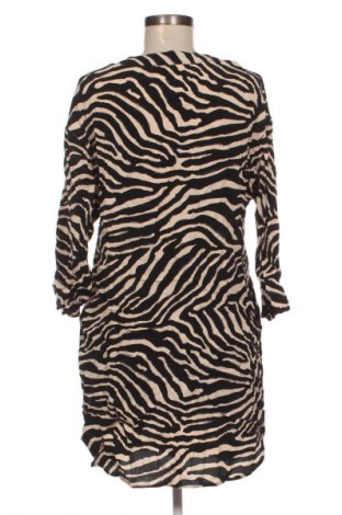 Рокля H&M, Размер L, Цвят Многоцветен, Цена 15,99 лв.