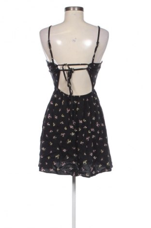 Рокля H&M Divided, Размер S, Цвят Многоцветен, Цена 39,14 лв.