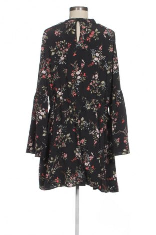 Šaty  H&M Divided, Velikost XXL, Barva Vícebarevné, Cena  219,00 Kč