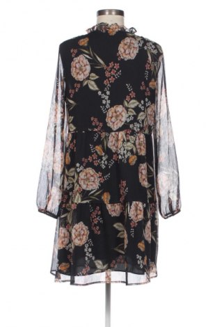 Ruha Hallhuber, Méret M, Szín Sokszínű, Ár 16 422 Ft