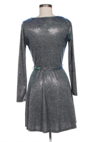 Kleid House, Größe M, Farbe Mehrfarbig, Preis 37,42 €