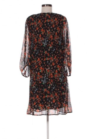 Sukienka Ichi, Rozmiar M, Kolor Kolorowy, Cena 65,99 zł