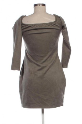 Рокля In the style, Размер M, Цвят Зелен, Цена 17,99 лв.