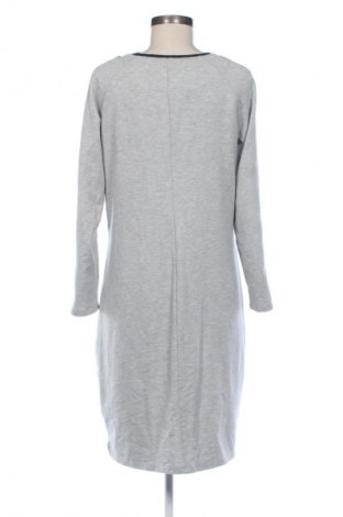 Kleid Junona, Größe M, Farbe Grau, Preis 24,55 €