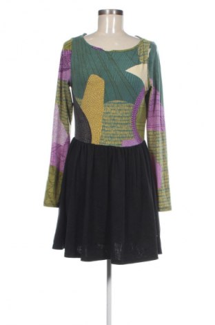 Ruha Lavand., Méret M, Szín Sokszínű, Ár 4 259 Ft