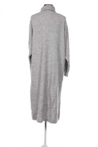Рокля Lindex, Размер L, Цвят Сив, Цена 27,99 лв.