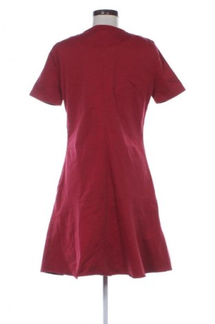 Рокля Love Moschino, Размер XL, Цвят Червен, Цена 204,82 лв.