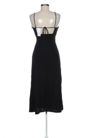 Рокля Mango, Размер XS, Цвят Черен, Цена 93,00 лв.