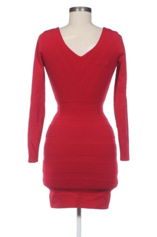 Рокля Mango, Размер S, Цвят Червен, Цена 33,82 лв.
