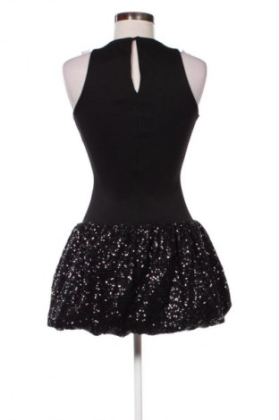 Рокля Mango, Размер XS, Цвят Черен, Цена 77,00 лв.