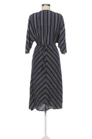 Kleid Mango, Größe M, Farbe Mehrfarbig, Preis € 20,99